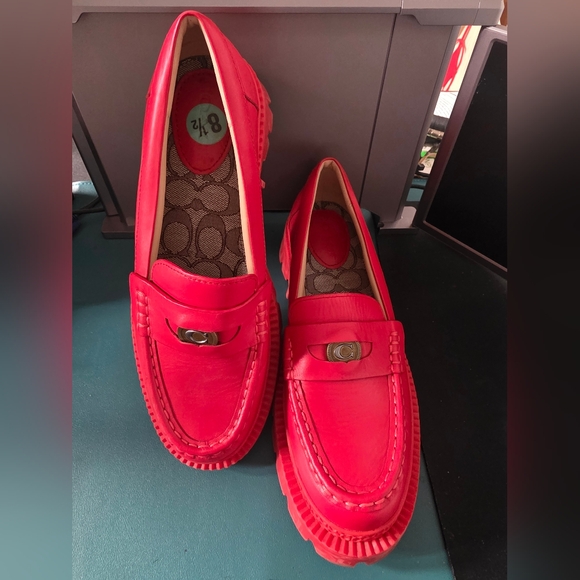 Coach Loafers lug sole. Sz. 8 Women, Color: Red - Picture 1 of 6